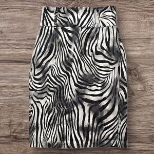 Body Central Zebra Print Pencil Skirt Size M- A21